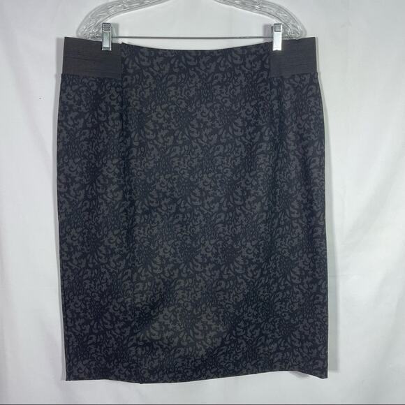 Ellen Tracy Dresses & Skirts - Ellen Tracy, Cool Floral Print Skirt, Size XL. Elastic Panel in waistband!